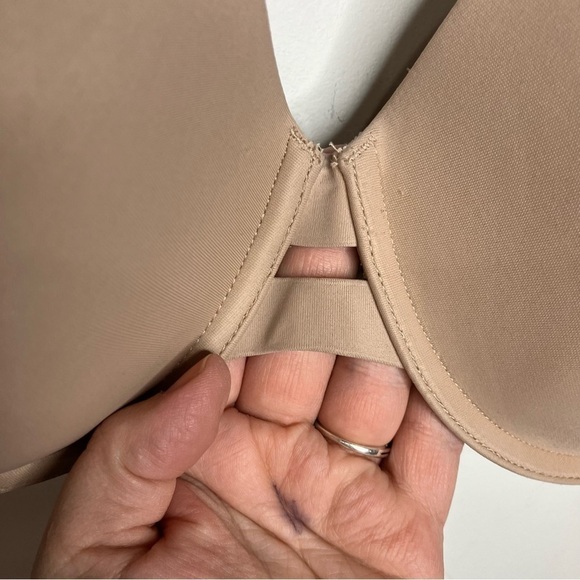 Warners‎ nude underwire bra size 40C - Picture 3 of 6